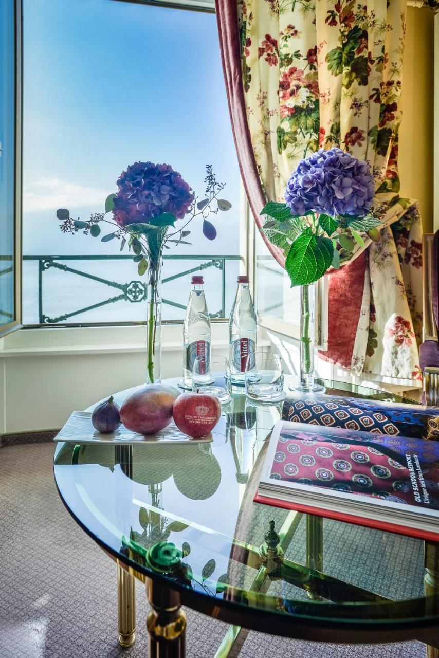 Hotel Des Trois Couronnes & Spa - The Leading Hotels Of The World Vevey Exterior photo